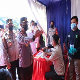 Tinjau Pelabuhan Merak, Kapolri Pastikan Prokes Agar Tak Ada Lonjakan Pasca-Nataru