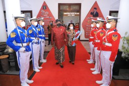 Terima Kasih Pak Kris, Legacy yang Kau Tinggalkan Penuh Arti