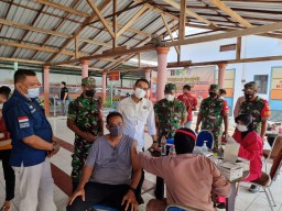 Sinergi Bersama TNI, Lapas Surabaya Gelar Vaksinasi COVID-19 Dosis Ketiga