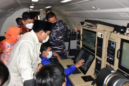 Menhan : TNI AL Garda Terdepan Penjaga Kedaulatan Bangsa