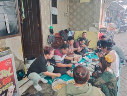 Momen Tak Terlupakan Saat Berkumpul Bersama Rekan rekan Media Se - Surabaya