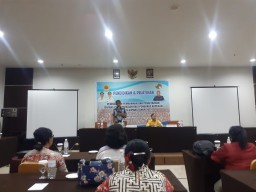 ANGGOTA PRIMKOPAL PANGKALAN UDARA ANGKATAN LAUT KUPANG MENGIKUTI PENDIDIKAN DAN PELATIHAN PERKOPERASIAN