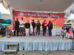 AMI Gelar Jalan Sehat Gebyar Ratusan Door Prize