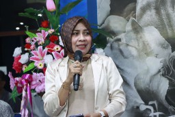 Enam Atlet Mahasiswa Unitomo Terima Beasiswa S2