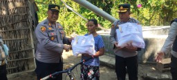 Kapolres Karangasem Melaksanakan Giat Sosial Salurkan Bantuan, Dalam Rangka HUT Bhayangkara ke 77.