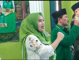 Pengurus PC IPPNU Lumajang Menerima Mandat dari PLT Ketum PPP Mardiono Maju Caleg DPR RI