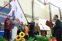 Rektor Unitomo Siap Perkuat dalam Bidang Hukum dan Advokasi