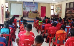 Tanamkan Rasa Cinta Tanah Air Sejak Dini, Babinsa Desa Blimbing Koramil 1619-03/Pupuan Berikan Wawasan Kebangsaan Kepada Siswa – Siswi SDN-2 Pupuan*