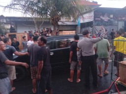 Sebuah Gudang Meubel Habis Dilalap Si Jago Merah