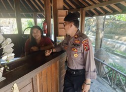 Lakukan Patroli Dialogis Di Wilayah Binaannya, Polisi Banjar Serap Keluhan Warga