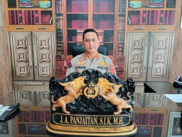 Terancam Deportasi WNA Yang Melawan Polisi Saat Diperiksa Di Pospol Sunset Road.