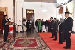 Bupati Sidoarjo Lantik Empat Pejabat Eselon II, Budi Basuki Jabat Asisten Administrasi Perekonomian dan Pembangunan