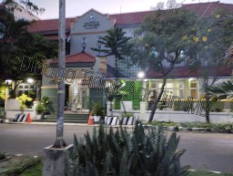 Bangunan Sekolah AT TAQWA Wiyung Tidak Ada Ijin IMB Selama ini