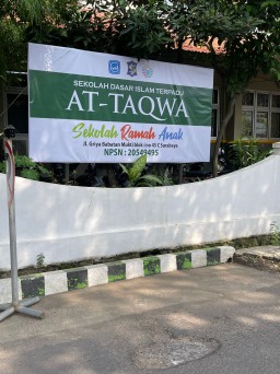 Pemkot Surabaya Bungkam Terkait Pendirian SD AT Taqwa Tanpa Ada IMB