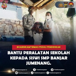Peduli Pendidikan, Bhabinkamtibmas Bukit Bantu Peralatan Sekolah Siswi SMP Banjar Jumenang