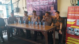 Polresta Denpasar Dan Polsek Benoa Lakukan Jumat Curhat Bersama Karyawan PT. Bali Koala Mas.