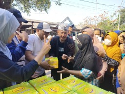 Camat Jambangan Apresiasi Semarak Sego Rongewu Episode III Seri 16 Di Wilayah Kebonsari Surabaya