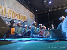 Peringati Milad Ketiga, Hadrah Al Firdaus Gelar Malam Sholawatan