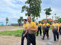 Polres Bandara Ngurah Rai Giat Olah Raga Jalan Santai