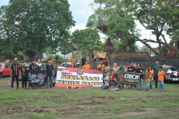 Komunitas Mobil Klasik di Jawa Timur Gelar Deklarasi Pemilu Damai 2024
