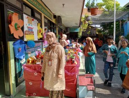 Program P5 SDN kaliasin V Mengajarkan Kewirausahaan dan Gaya Hidup