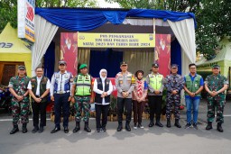 Gubernur Khofifah Tinjau Pospam dan Lokasi Wisata Batu