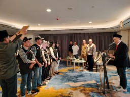 Panwaslu Sukomanunggal Lantik 286 PTPS