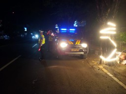 Bluelight Patrol Polsek Denbar Lakukan Patroli Subuh Antisipasi Balap Liar