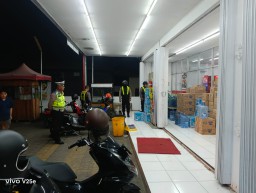 Di masa hitung suara polsek kuta selatan gabung dengan Rainmas polda bali Amankan Wilayah dan pantau