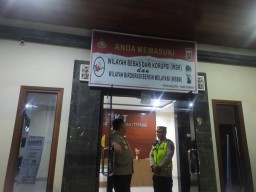 Kunjungi Polsek Kuta Selatan di Hari Raya Galungan dan dimasa hitung suara pemilu 2024, Kapolresta D
