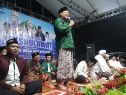 Mulyodadi Bersholawat Dihadiri Anggota DPRD dan Mantan Camat