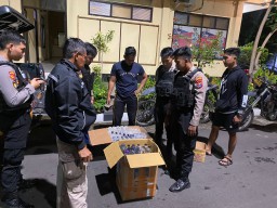 Polres Situbondo Amankan Ratusan Botol Minuman Keras