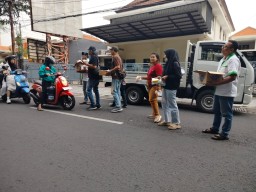 AWS Bagaikan 500 Paket Takjil Untuk Masyarakat