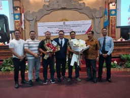 I Gede Adhi Mulyawarman Meraih Gelar Doktor dalam Ujian Terbuka Program Doktor Ilmu Hukum FH UNUD