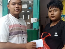 PADISTIGA Perumtas 3 Grabagan Beri Santunan Anak Yatim dan Dhuafa