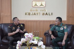 Jaga Sinergitas Sebagai Pejabat Forkopimda Bali, Pangdam IX/Udayana Kunjungi Kejati Bali