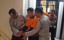 Latih Kesigapan Personilnya, Polsek Denbar Simulasikan Siaga Bencana Alam Gempa Bumi