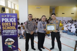 Satlantas Polres Gresik Tanamkan Kesadaran Tertib Lalu Lintas di SMA Muhammadiyah 1 Gresik