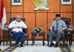 Amien Rais Dukung Amandemen Ulang Konstitusi