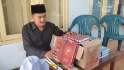 Moh Fauzi Sebut Gerakan 1 Juta Waqaf Al-Qur'an RSQ Sampang Sangat Bermanfaat