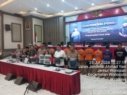 Akhirnya 13 Tersangka Pengeroyokan Polisi Di Bekuk Polda Jatim