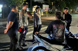 Polsek Denbar Giatkan Patroli Subuh Guna Menjaga Keamanan Masyarakat Kota Denpasar