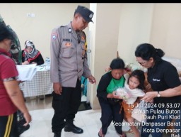 Hadir Diposyandu, Bhabinkamtibmas Polsek Denbar Dan Babinsa Sempatkan Beri Pesan Kamtibmas Kewarga