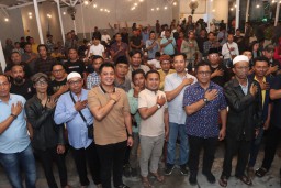 Kapolres Sampang Ajak Ratusan Awak Media Ngopi Bareng