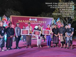 Pastikan Kegiatan Berjalan aman Kapolsek Denbar Pantau Langsung Pengamanan Masikian Fest 2024
