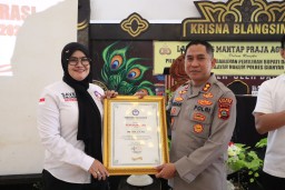 Kapolres Gianyar Beserta Sub.Empat PPA Banjir Penghargaan