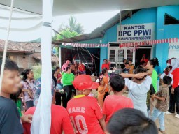 DPC PPWI Pringsewu Mengadakan Lomba di pekon ganjaran