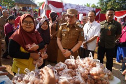 Pj. Bupati Pringsewu Membuka Kegiatan Gerakan Pangan Murah (GPM) Bersubsidi Tahun 2024