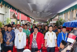 Mat Mochar Bersama Masyarakat Madura Deklarasi Dukung Khofifah-Emil