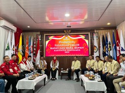 Paslon Dewi-Ammar Daftar, Meriahkan KPU Tanggamus